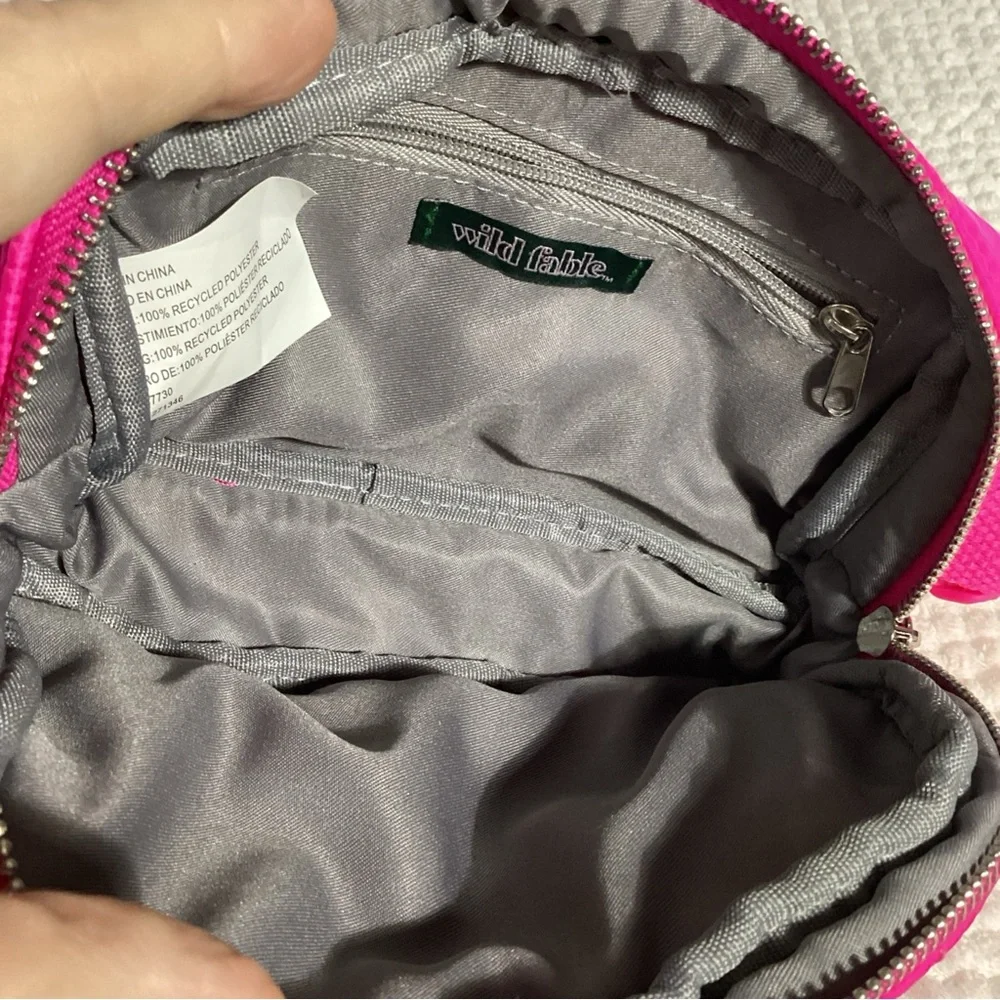 Wild Fable Pink Quilted Puffy Hearts Fanny Pack Waist Belt Bag Crossbody